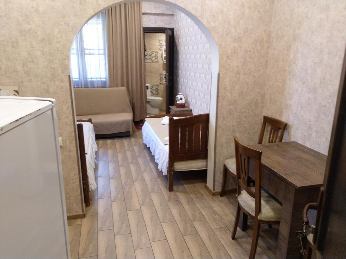 Old Tbilisi Tsiskari Apt Esterno foto