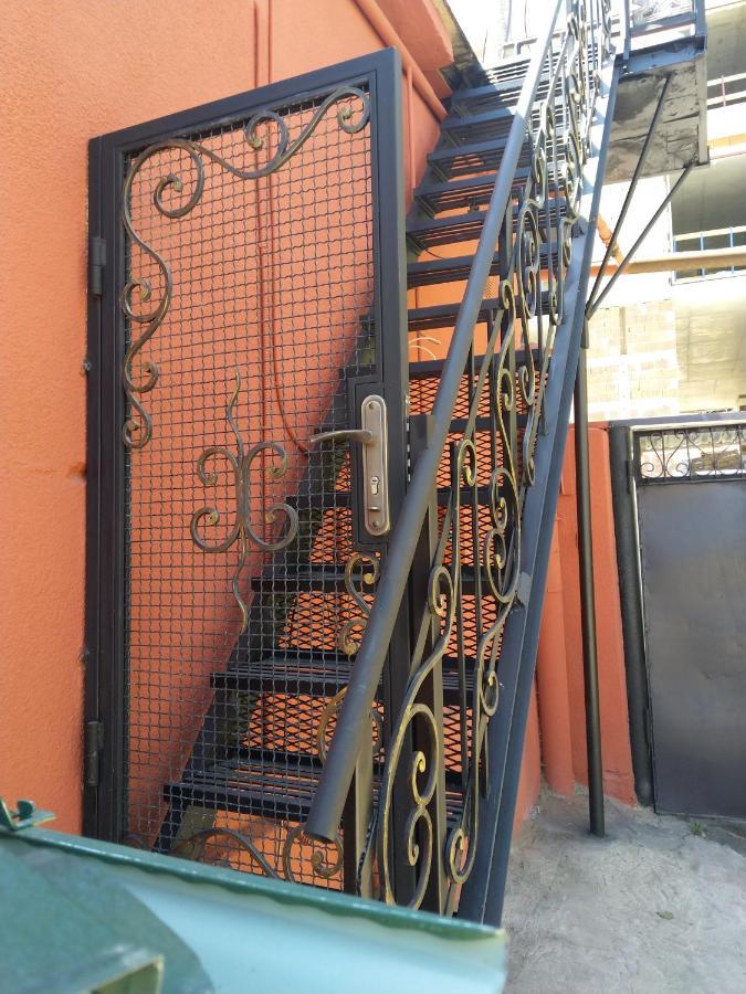 Old Tbilisi Tsiskari Apt Esterno foto